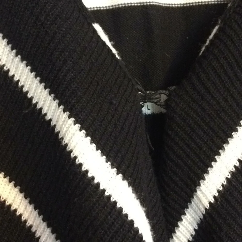 Striped Ruffled Cardigan - Picture 4 of 6